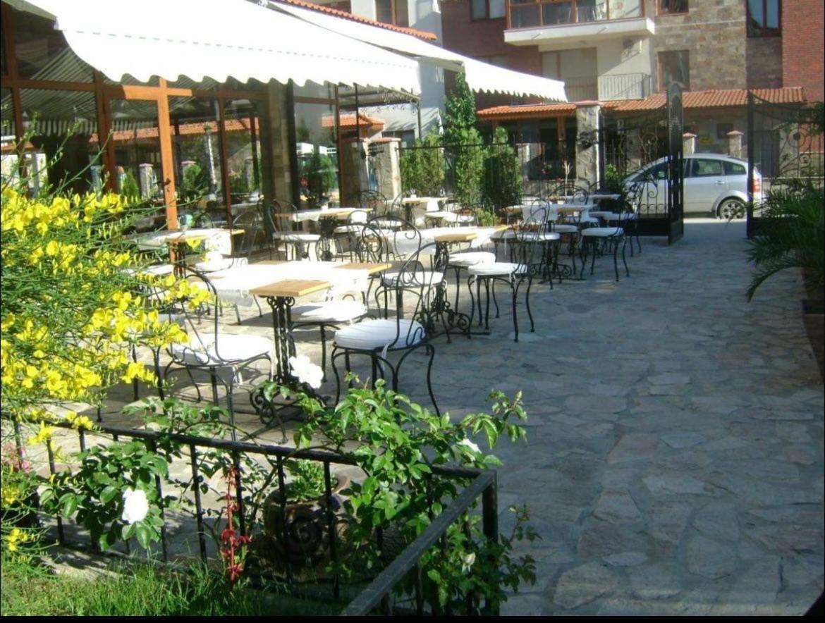 Private Apartments In Apolon Ravda Exterior photo